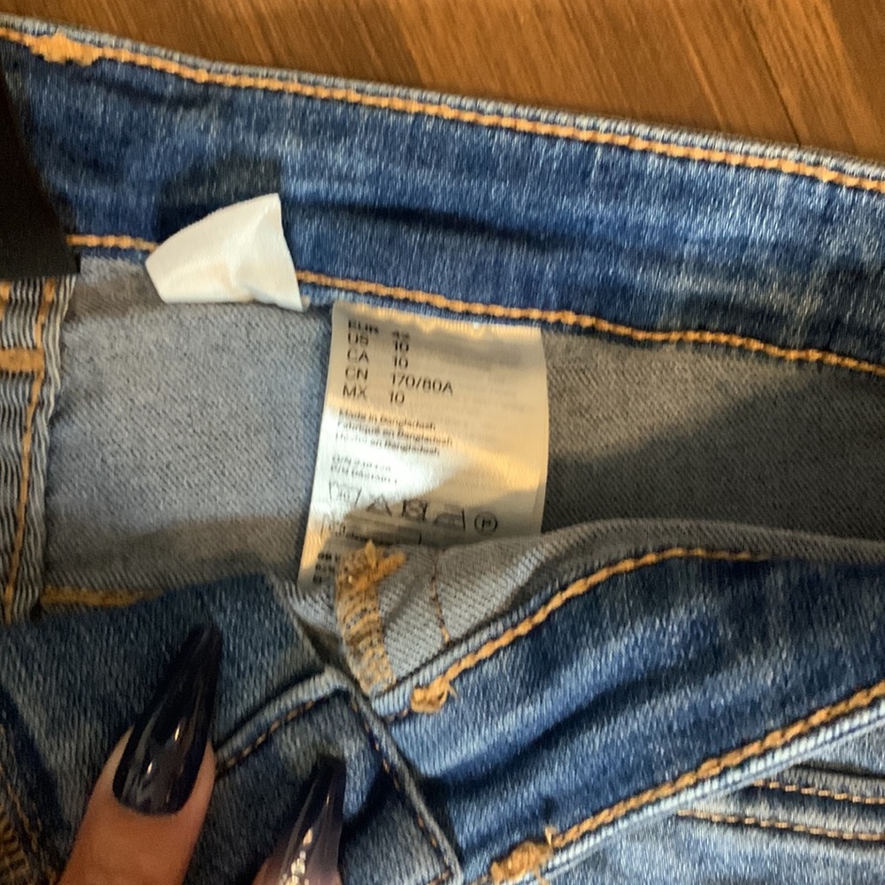 💙 - Picture 2 of 4